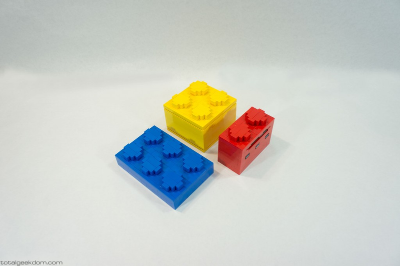 Illustration for article titled This Tiny Computer Stacks Into a Colorful Lego Brick
